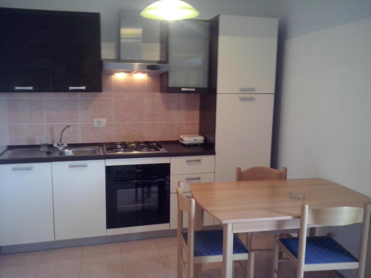 Apartments By The Sea Sumartin, Brac - 11658 מראה חיצוני תמונה